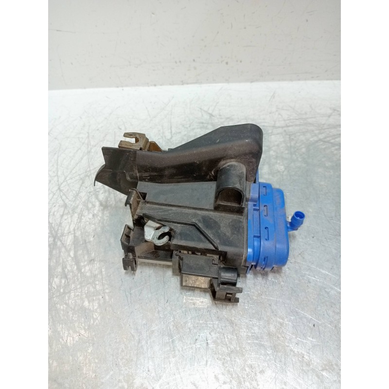 Recambio de motor cierre centralizado trasero izquierdo para audi a8 (d2) 4.2 quattro referencia OEM IAM 4D0839015D  4P