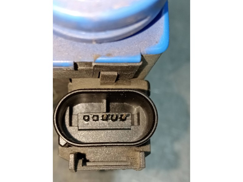 Recambio de motor cierre centralizado trasero izquierdo para audi a8 (d2) 4.2 quattro referencia OEM IAM 4D0839015D  4P