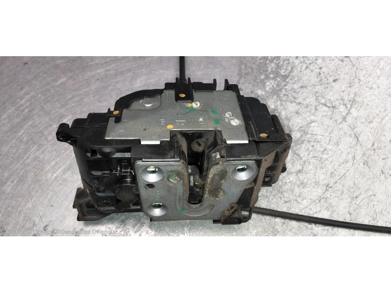 Recambio de motor cierre centralizado delantero derecho para renault modus pack dynamique referencia OEM IAM   5P