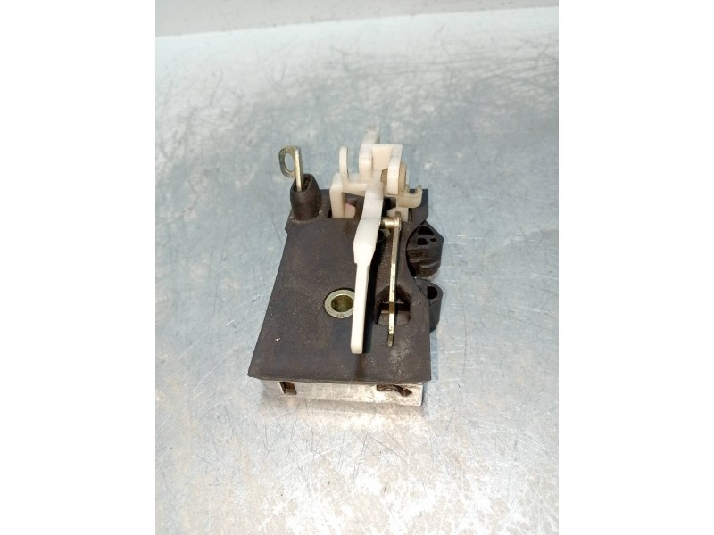 Recambio de motor cierre centralizado delantero derecho para audi coupe (8b3) 2.3 cat (ng) referencia OEM IAM   3P