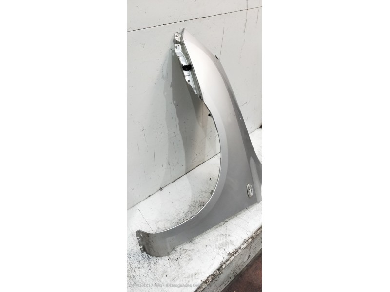 Recambio de aleta delantera izquierda para kia carens (un) concept referencia OEM IAM   