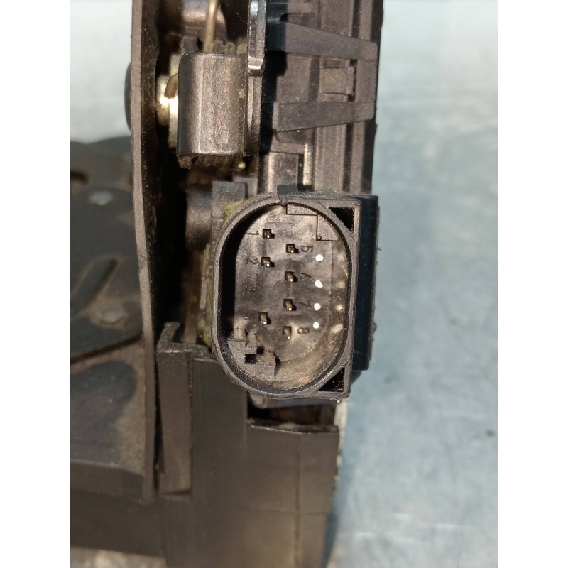 Recambio de motor cierre centralizado delantero derecho para bmw serie 3 coupe (e46) referencia OEM IAM 82534339  