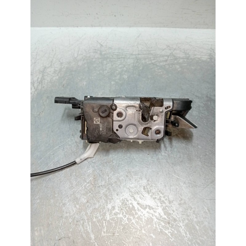 Recambio de motor cierre centralizado delantero derecho para peugeot partner kasten confort l1 referencia OEM IAM 828407 A01853 
