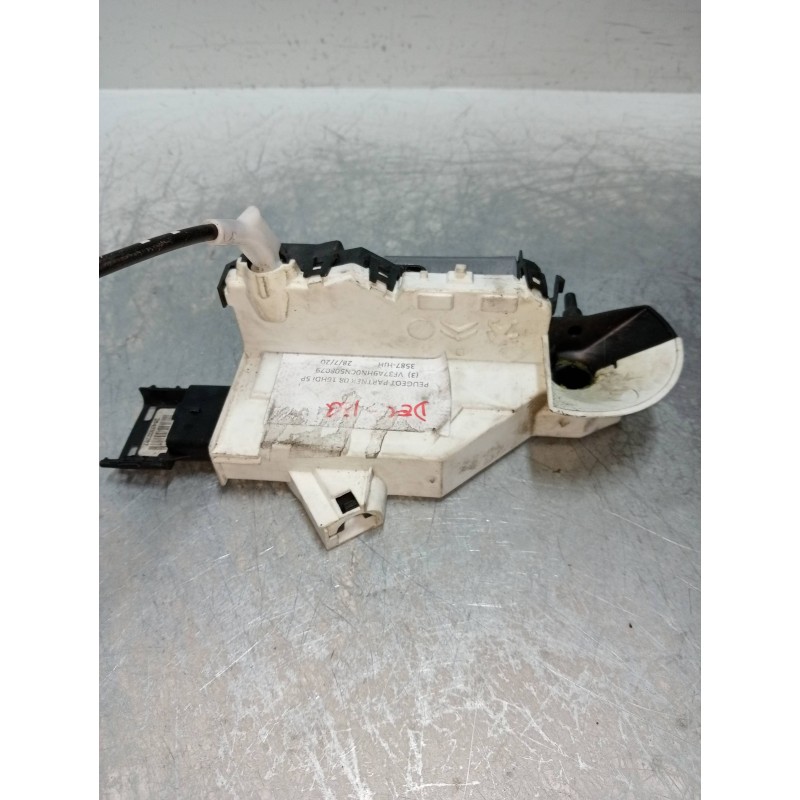 Recambio de motor cierre centralizado delantero derecho para peugeot partner kasten confort l1 referencia OEM IAM 828407 A01853 