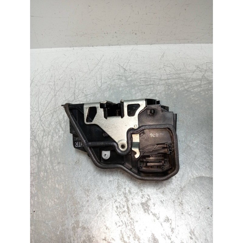 Recambio de motor cierre centralizado trasero derecho para bmw serie 5 berlina (e60) 525d referencia OEM IAM 7167076  4P