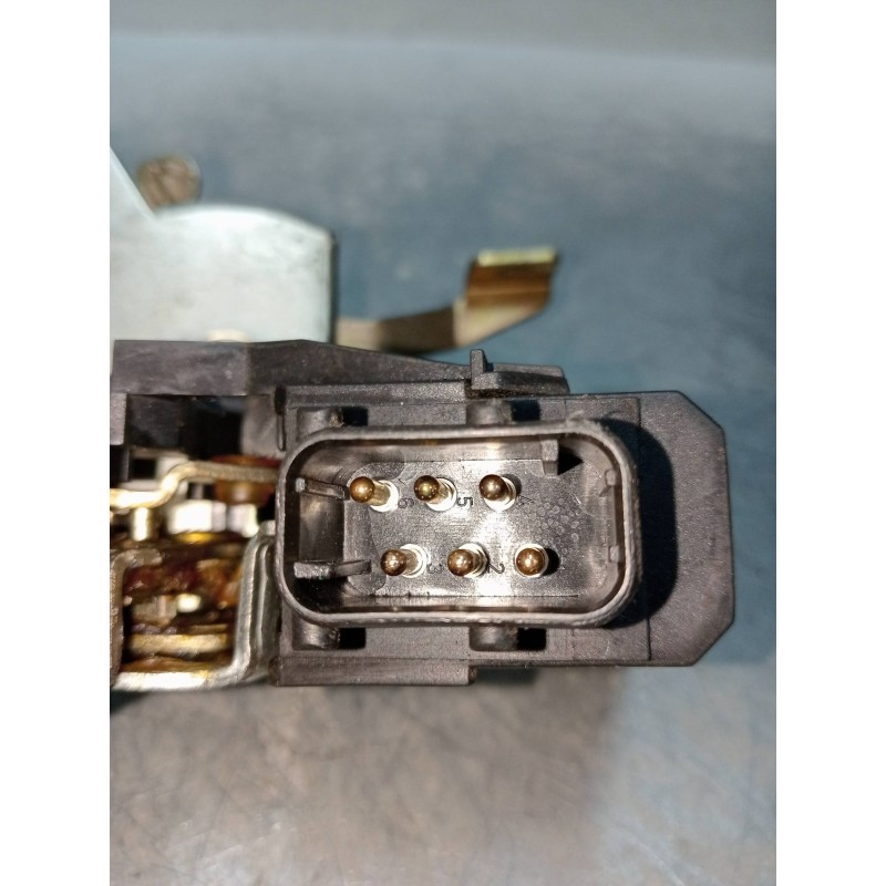 Recambio de motor cierre centralizado delantero derecho para bmw serie 5 berlina (e34) 520i (110kw) referencia OEM IAM 8138924  