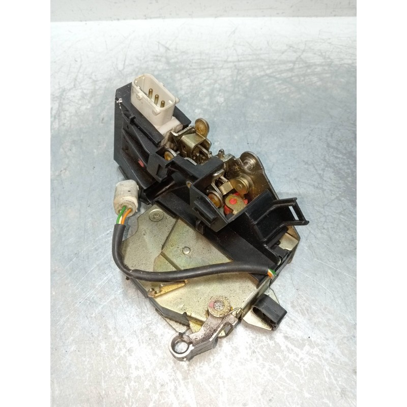 Recambio de motor cierre centralizado trasero derecho para bmw serie 7 (e38) 5.4 v12 cat referencia OEM IAM 8352165  4P