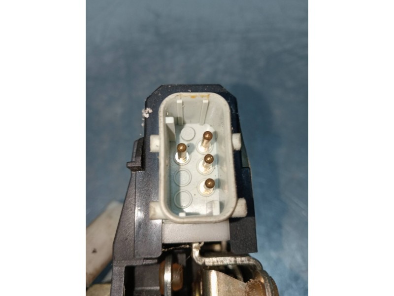 Recambio de motor cierre centralizado trasero derecho para bmw serie 7 (e38) 5.4 v12 cat referencia OEM IAM 8352165  4P