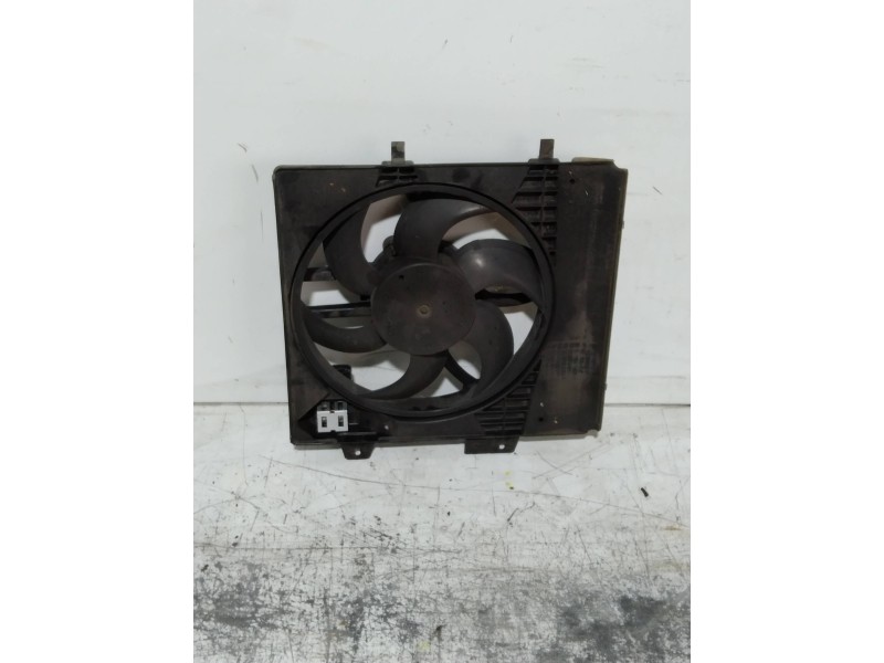 Recambio de electroventilador para peugeot 307 berlina (s2) x-line referencia OEM IAM 8240503 3J254209 