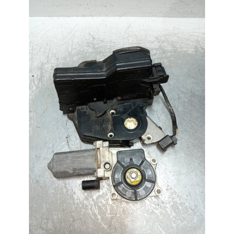 Recambio de motor cierre centralizado trasero derecho para bmw serie 7 (e65/e66) 3.6 v8 32v cat referencia OEM IAM 7028910  4P
