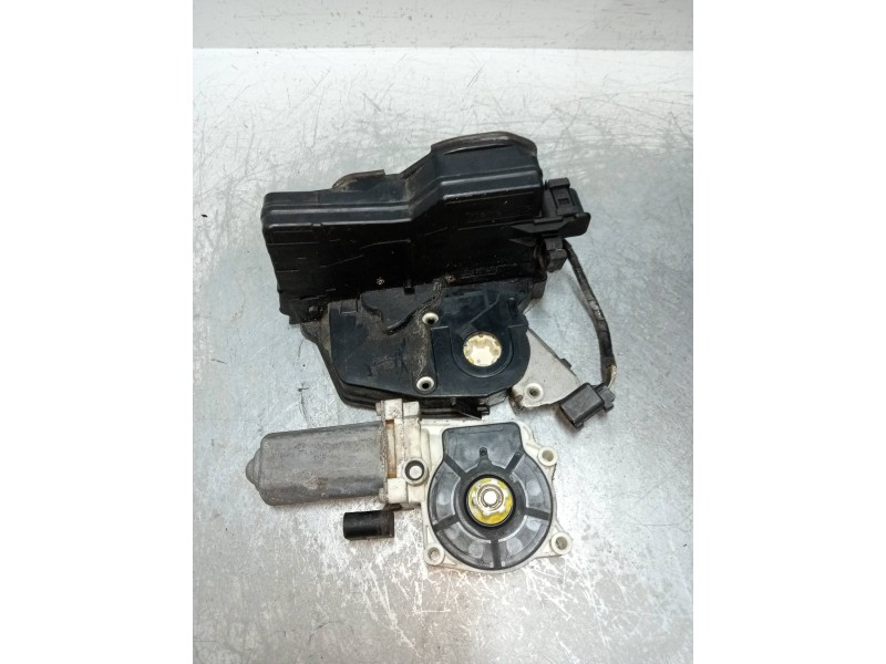 Recambio de motor cierre centralizado trasero derecho para bmw serie 7 (e65/e66) 3.6 v8 32v cat referencia OEM IAM 7028910  4P