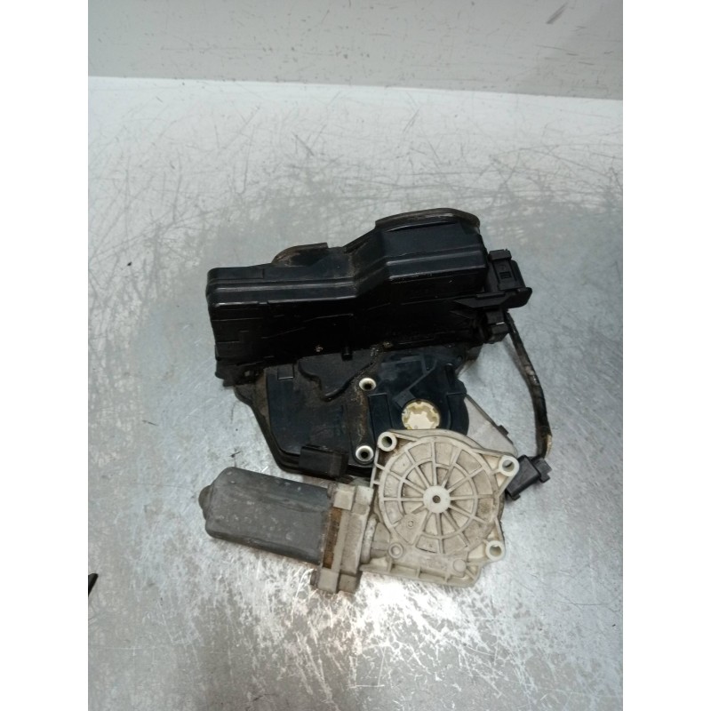 Recambio de motor cierre centralizado trasero derecho para bmw serie 7 (e65/e66) 3.6 v8 32v cat referencia OEM IAM 7028910  4P
