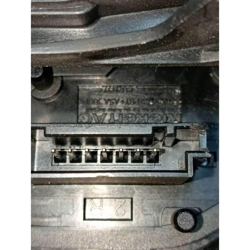 Recambio de motor cierre centralizado trasero derecho para bmw serie 5 touring (e61) 525d referencia OEM IAM 7167070  5P