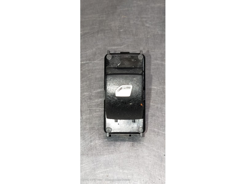 Recambio de mando elevalunas delantero derecho para citroen c4 berlina lx referencia OEM IAM 9651465577  5P