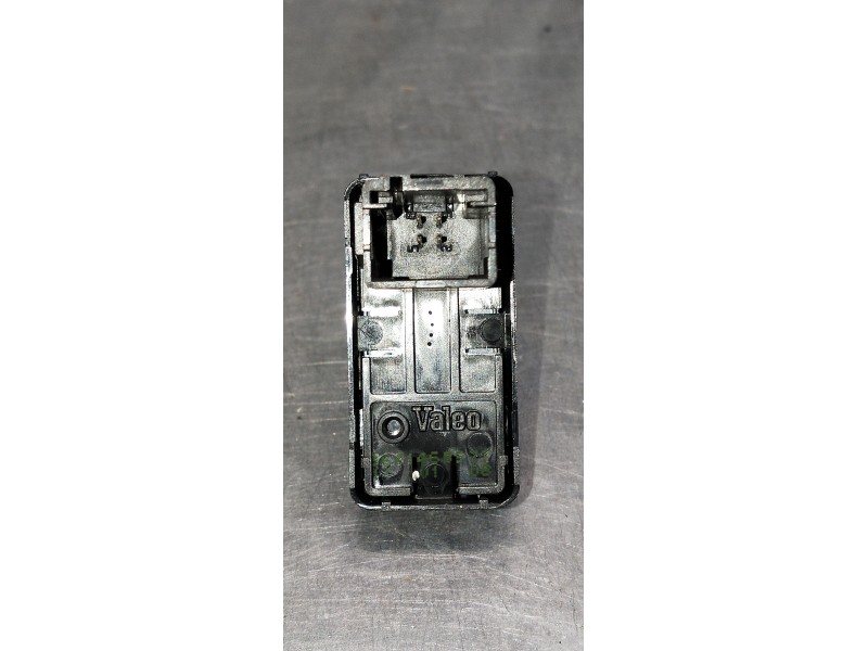 Recambio de mando elevalunas delantero derecho para citroen c4 berlina lx referencia OEM IAM 9651465577  5P