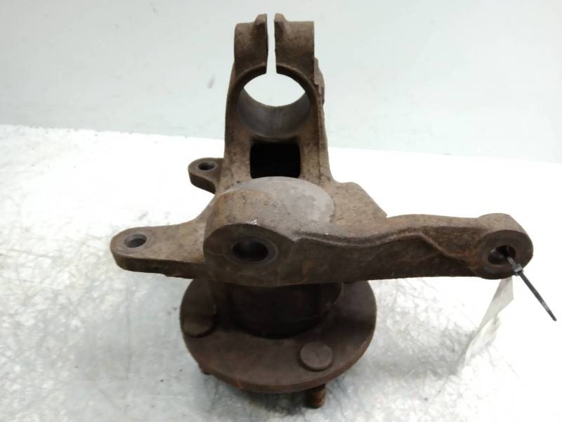 Recambio de mangueta delantera izquierda para ford sierra turnier 1.8 turbodiesel referencia OEM IAM   