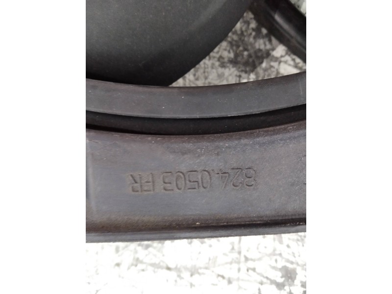 Recambio de electroventilador para peugeot 307 berlina (s2) x-line referencia OEM IAM 8240503 3J254209 