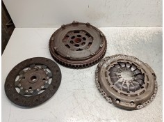 Recambio de kit embrague para renault megane iii berlina 5 p dynamique referencia OEM IAM   