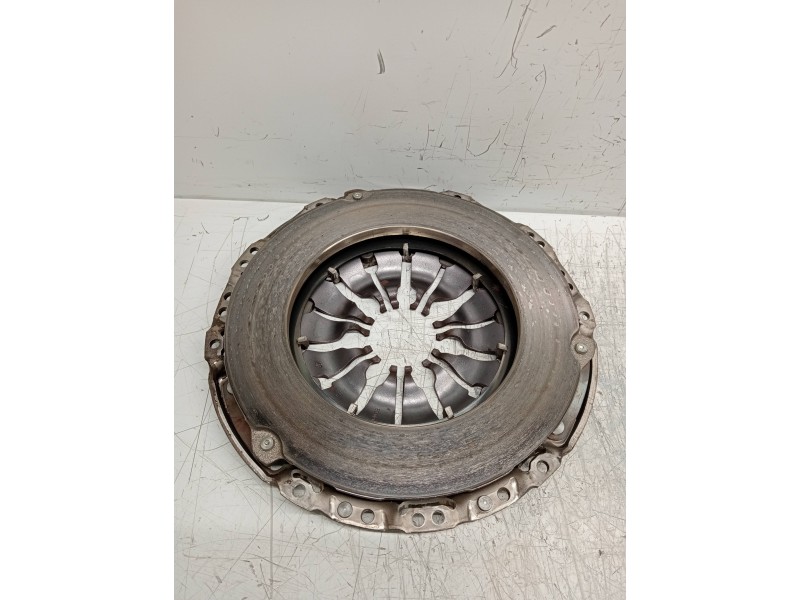 Recambio de kit embrague para renault megane iii berlina 5 p dynamique referencia OEM IAM   