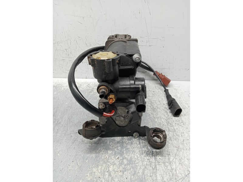 Recambio de bomba suspension para audi a6 allroad quattro (4fh) referencia OEM IAM   