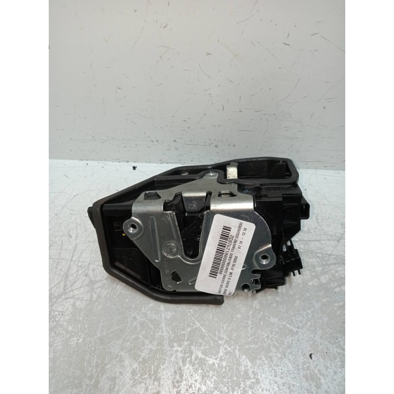 Recambio de motor cierre centralizado trasero izquierdo para bmw serie 5 lim. (f10) 520d referencia OEM IAM 7229459 A053702 4P