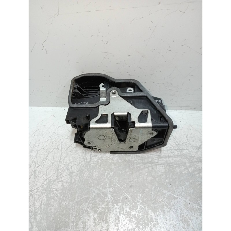Recambio de motor cierre centralizado trasero derecho para bmw serie 5 berlina (e60) 535d referencia OEM IAM 7167070  4P