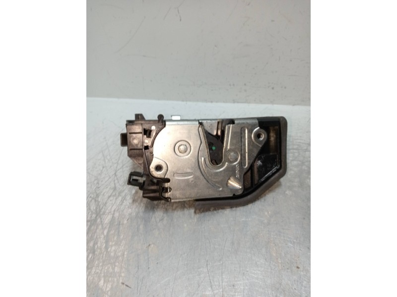 Recambio de motor cierre centralizado trasero derecho para bmw serie 5 berlina (e60) 530d referencia OEM IAM 7036172  4P