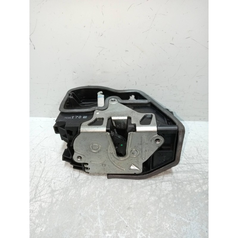 Recambio de motor cierre centralizado delantero derecho para bmw serie 5 berlina (e60) 530d referencia OEM IAM 7036170  4P