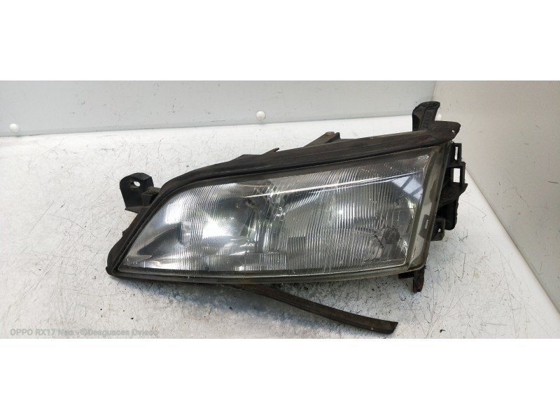 Recambio de faro izquierdo para opel vectra b berlina básico referencia OEM IAM   
