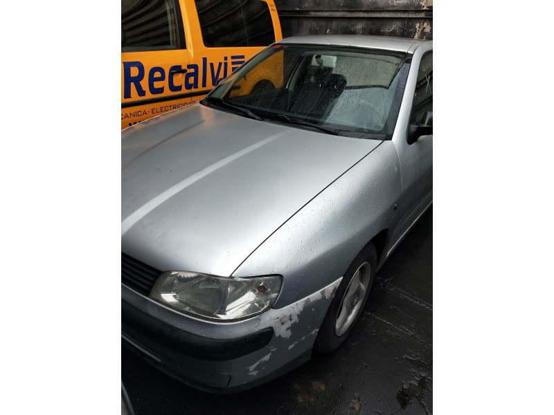seat ibiza (6k1) del año 2000