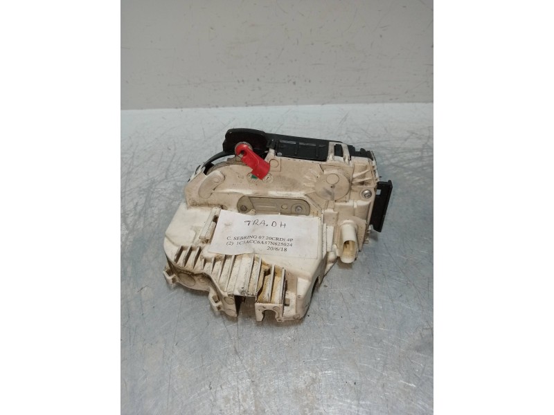 Recambio de motor cierre centralizado trasero derecho para chrysler sebring berlina 2.0 crd cat referencia OEM IAM 004589424AC  