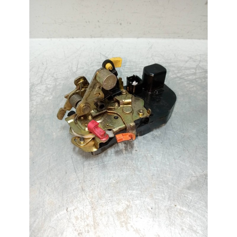 Recambio de motor cierre centralizado delantero izquierdo para chrysler pt cruiser (pt) 2.0 16v cat referencia OEM IAM   5P