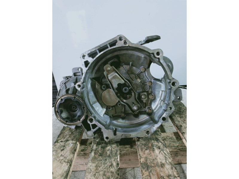 Recambio de caja cambios para audi a3 sedán(8vs) attraction referencia OEM IAM PTU 03124 37 0529 6V