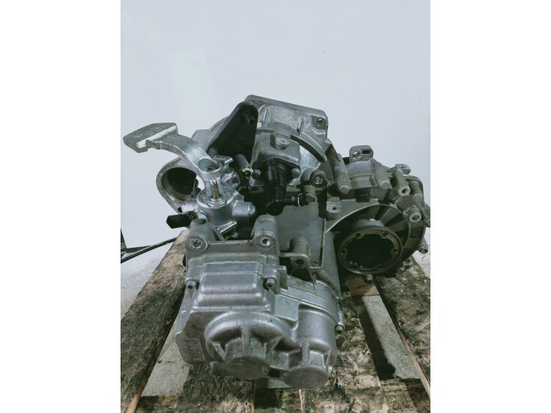 Recambio de caja cambios para audi a3 sedán(8vs) attraction referencia OEM IAM PTU 03124 37 0529 6V