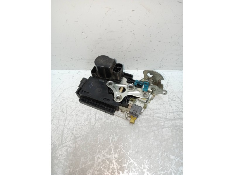 Recambio de motor cierre centralizado delantero derecho para chevrolet aveo ls referencia OEM IAM  3P 