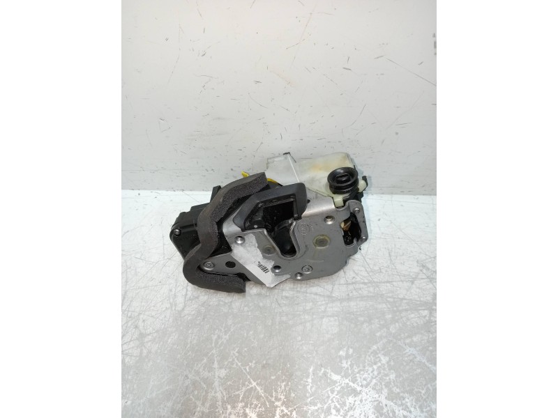 Recambio de motor cierre centralizado trasero izquierdo para chevrolet cruze station wagon ltz referencia OEM IAM 13579557  5P