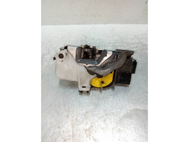 Recambio de motor cierre centralizado delantero izquierdo para chevrolet cruze station wagon ltz referencia OEM IAM 13579522  5P