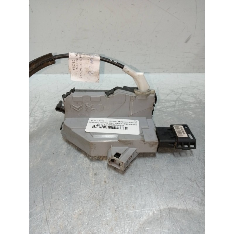Recambio de motor cierre centralizado trasero izquierdo para citroen c5 berlina exclusive referencia OEM IAM 574395 A01775 4P