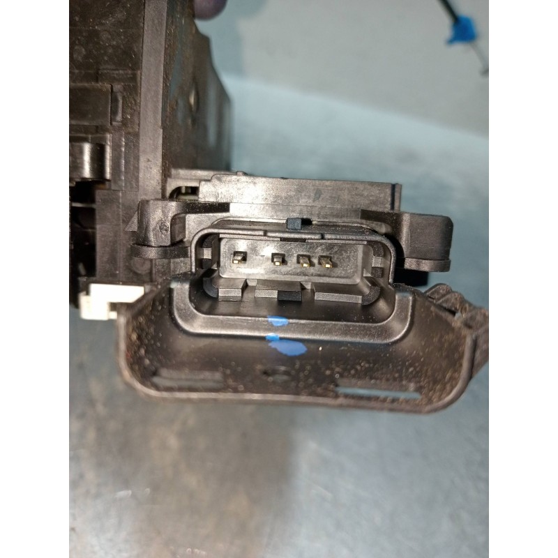 Recambio de motor cierre centralizado delantero derecho para citroen c4 picasso avatar referencia OEM IAM 24099816  5P