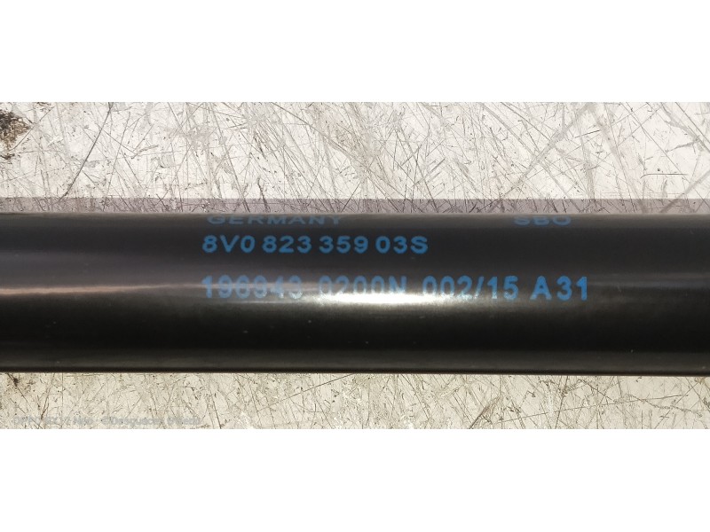 Recambio de amortiguadores capo para audi a3 sedán(8vs) attraction referencia OEM IAM 8V082335903S  