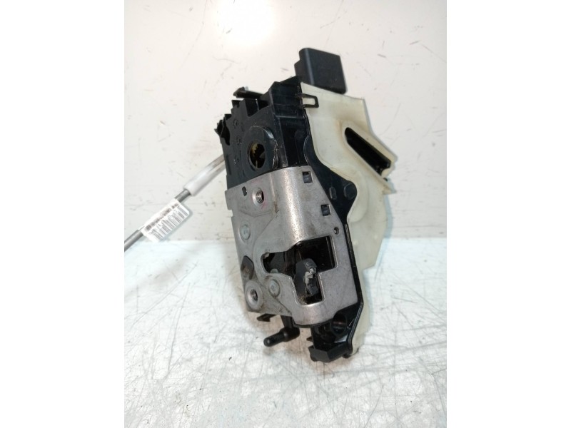 Recambio de motor cierre centralizado delantero derecho para citroen c4 lim. 1.6 hdi fap referencia OEM IAM   5P