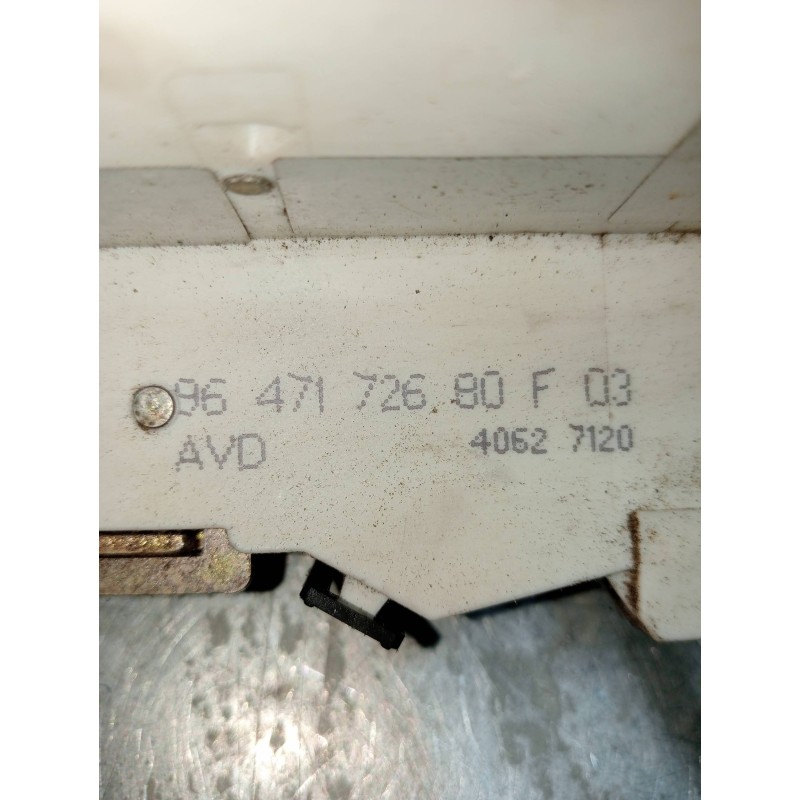 Recambio de motor cierre centralizado delantero derecho para citroen c4 berlina 1.6 16v cat (nfu / tu5jp4) referencia OEM IAM 96