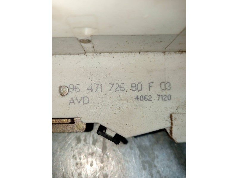 Recambio de motor cierre centralizado delantero derecho para citroen c4 berlina 1.6 16v cat (nfu / tu5jp4) referencia OEM IAM 96