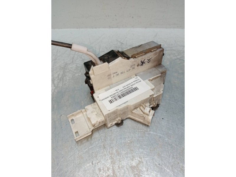 Recambio de motor cierre centralizado delantero derecho para citroen c4 coupe vtr referencia OEM IAM 9647173880  3P