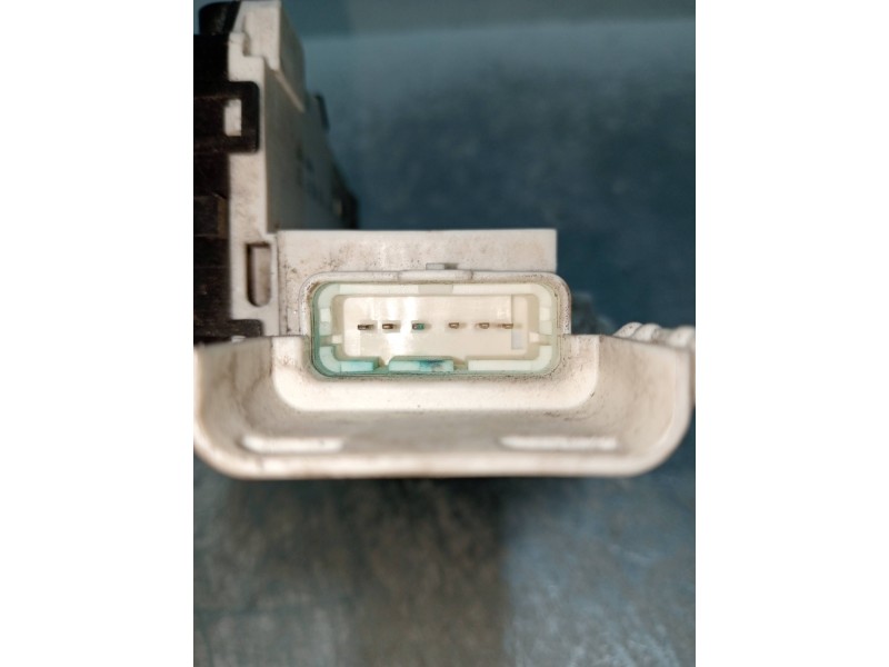 Recambio de motor cierre centralizado delantero derecho para citroen c4 coupe vtr referencia OEM IAM 9647173880  3P