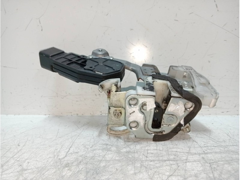 Recambio de motor cierre centralizado delantero derecho para citroen c1 1.0 cat (384f) referencia OEM IAM   5P