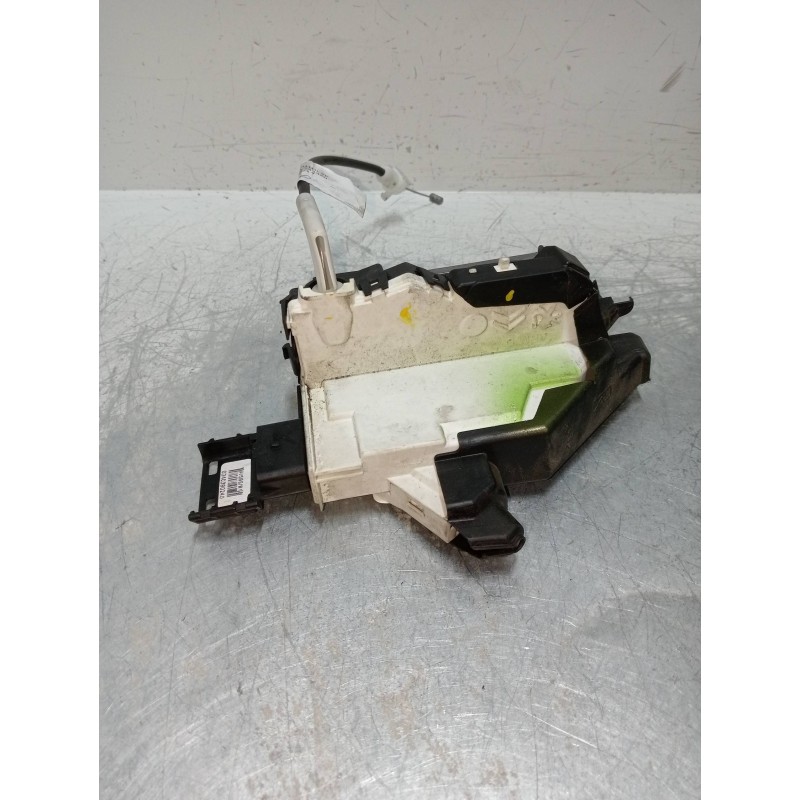 Recambio de motor cierre centralizado trasero derecho para citroen c3 1.4 hdi referencia OEM IAM 732315 A04096 5P
