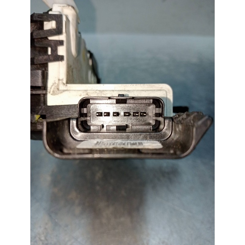 Recambio de motor cierre centralizado trasero derecho para citroen c3 1.4 hdi referencia OEM IAM 732315 A04096 5P