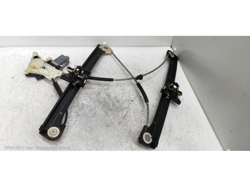 Recambio de elevalunas delantero izquierdo para audi a3 sedán(8vs) attraction referencia OEM IAM 8V4837461 5Q0959802 