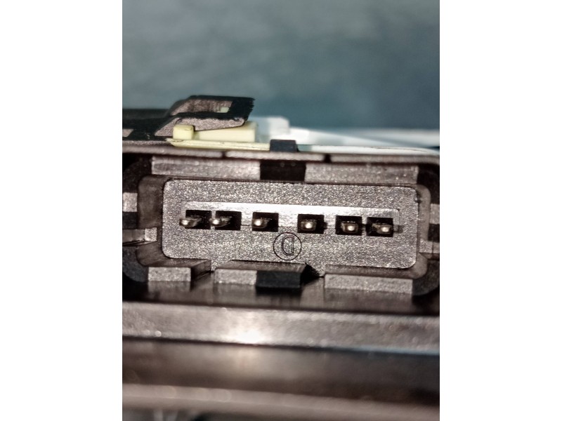 Recambio de motor cierre centralizado delantero izquierdo para citroen c3 1.6 hdi fap referencia OEM IAM 006244 A04947 5P